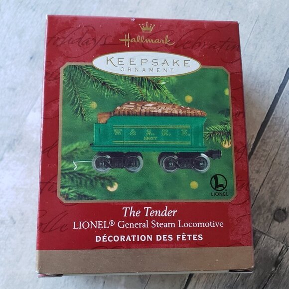 NWT - 2000 The Tender, Lionel General Steam Locomotive - Hallmark Ornament - Picture 1 of 1
